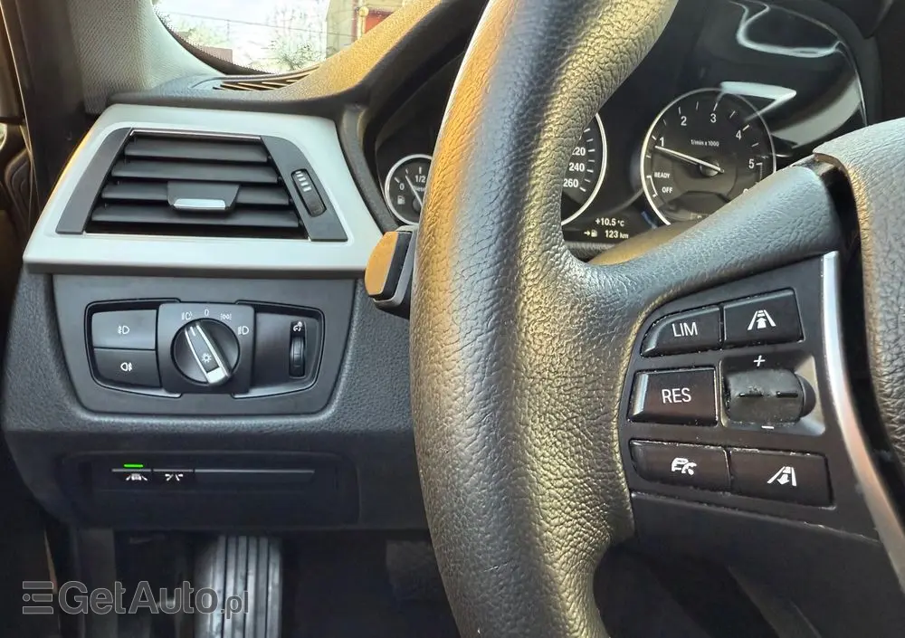 BMW Seria 3 320d Efficient Dynamics