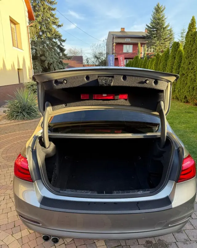 BMW Seria 3 320d Efficient Dynamics