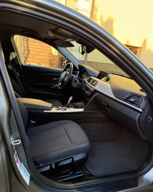 BMW Seria 3 320d Efficient Dynamics