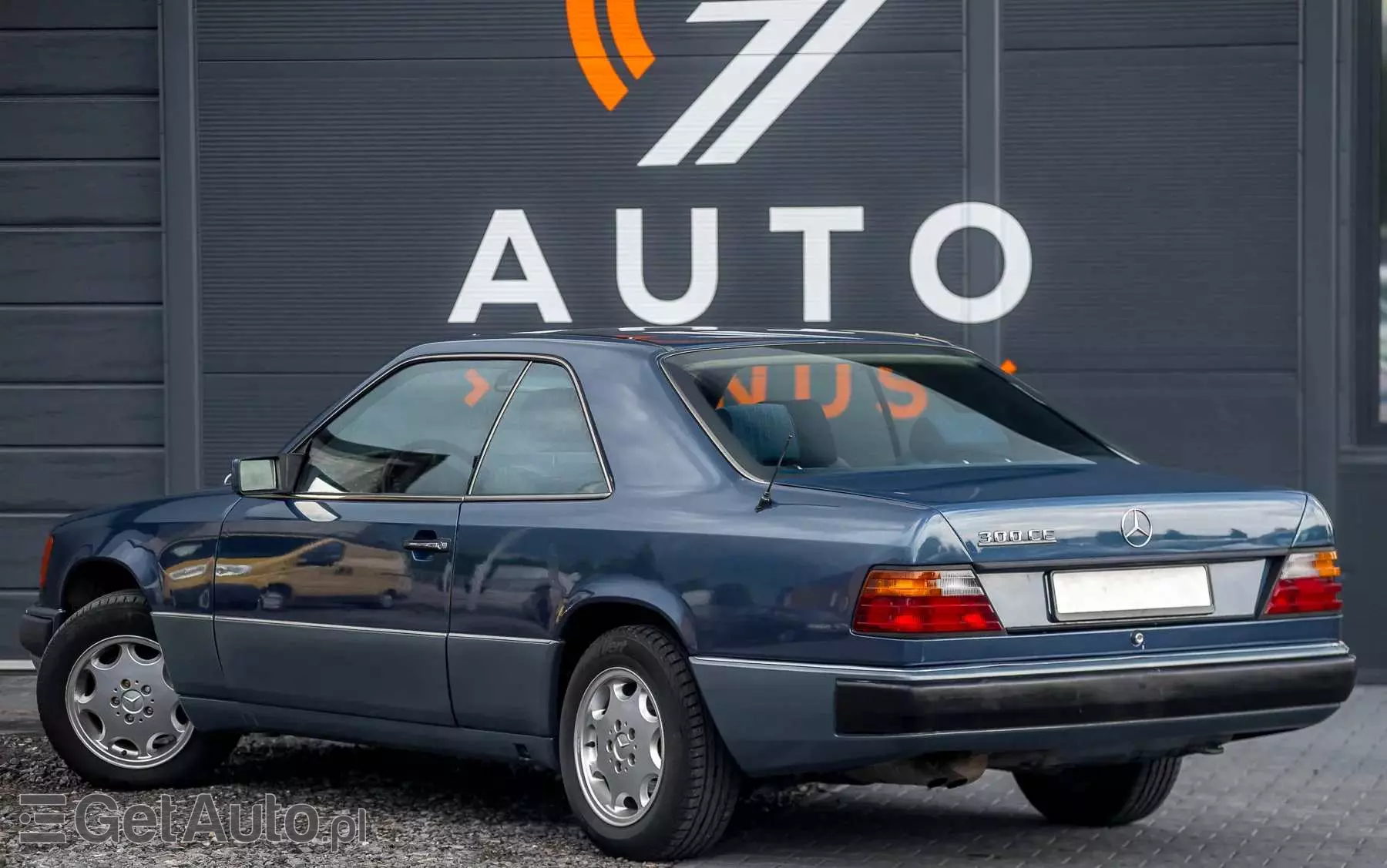 MERCEDES-BENZ W 124 