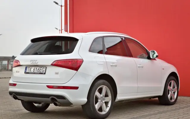 AUDI Q5 