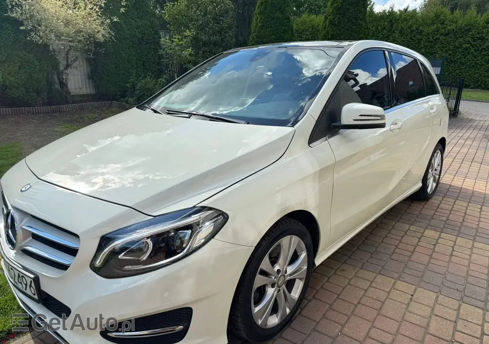 MERCEDES-BENZ Klasa B 250 4Matic 7G-DCT UrbanStyle Edition