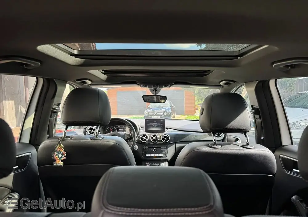 MERCEDES-BENZ Klasa B 250 4Matic 7G-DCT UrbanStyle Edition