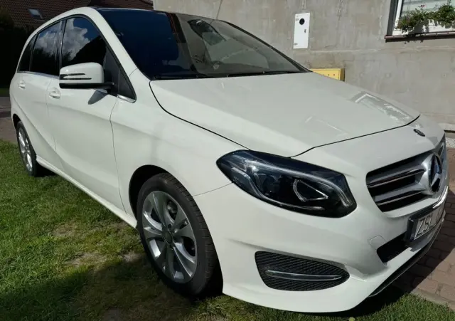 MERCEDES-BENZ Klasa B 250 4Matic 7G-DCT UrbanStyle Edition