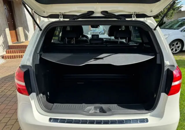 MERCEDES-BENZ Klasa B 250 4Matic 7G-DCT UrbanStyle Edition