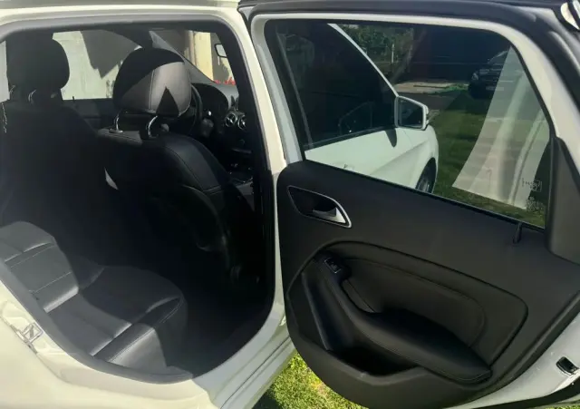 MERCEDES-BENZ Klasa B 250 4Matic 7G-DCT UrbanStyle Edition