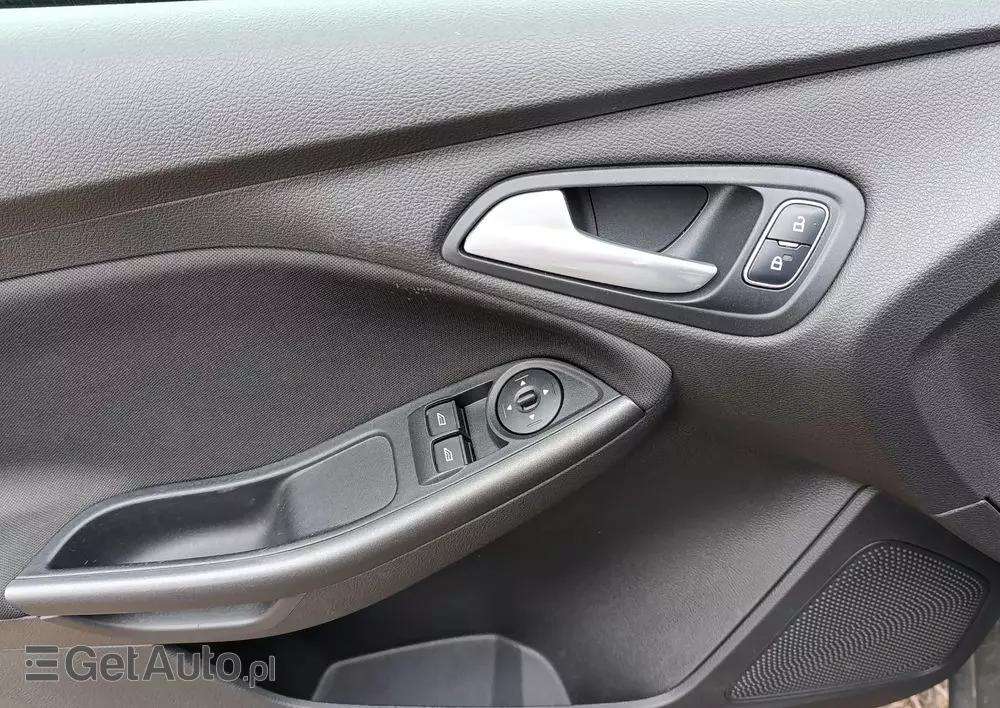 FORD Focus 1.6 Trend