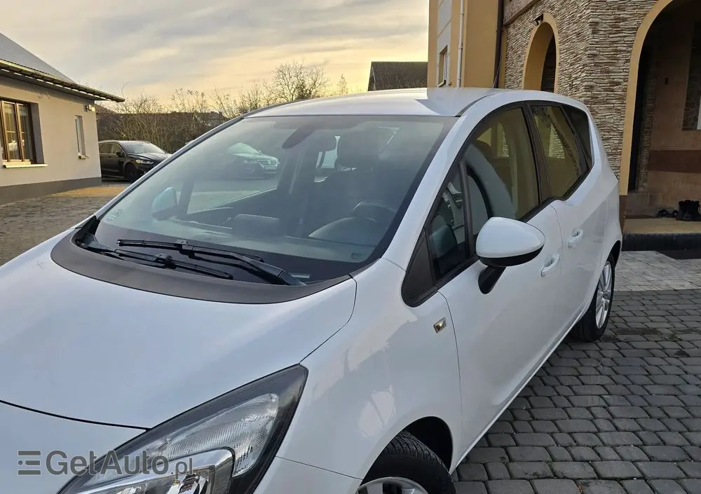 OPEL Meriva 1.4 T Cosmo