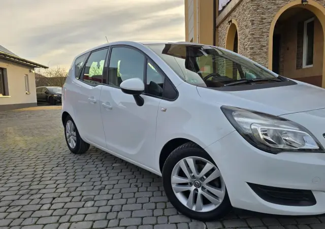 OPEL Meriva 1.4 T Cosmo