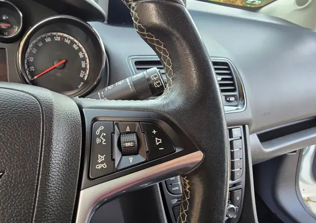 OPEL Meriva 1.4 T Cosmo