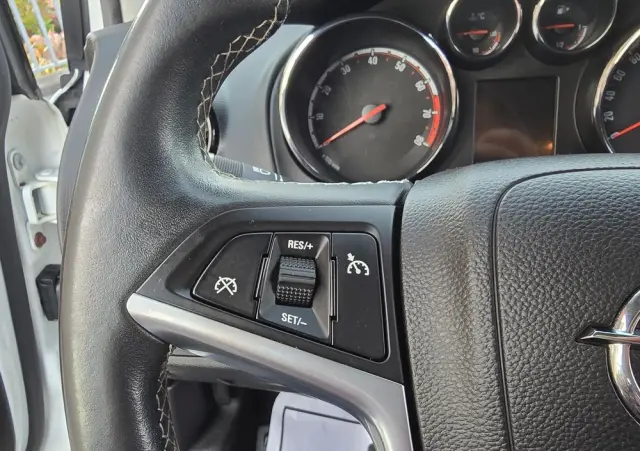 OPEL Meriva 1.4 T Cosmo