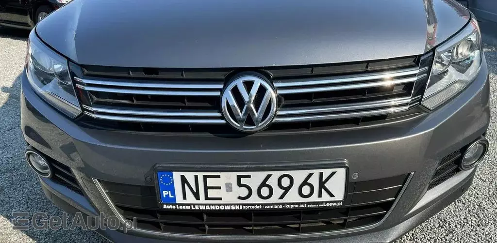 VOLKSWAGEN Tiguan 