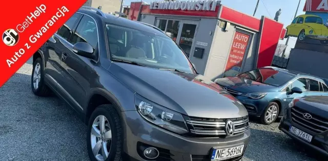 VOLKSWAGEN Tiguan 
