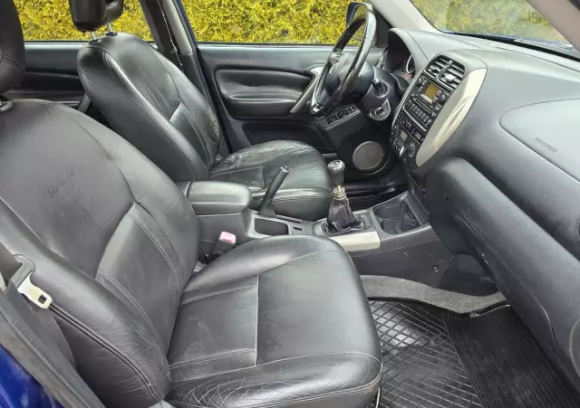 TOYOTA RAV4 2.0 D-4D 4x4