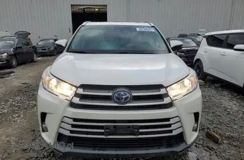 TOYOTA Highlander 