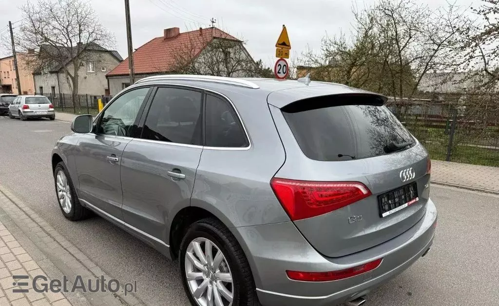 AUDI Q5 
