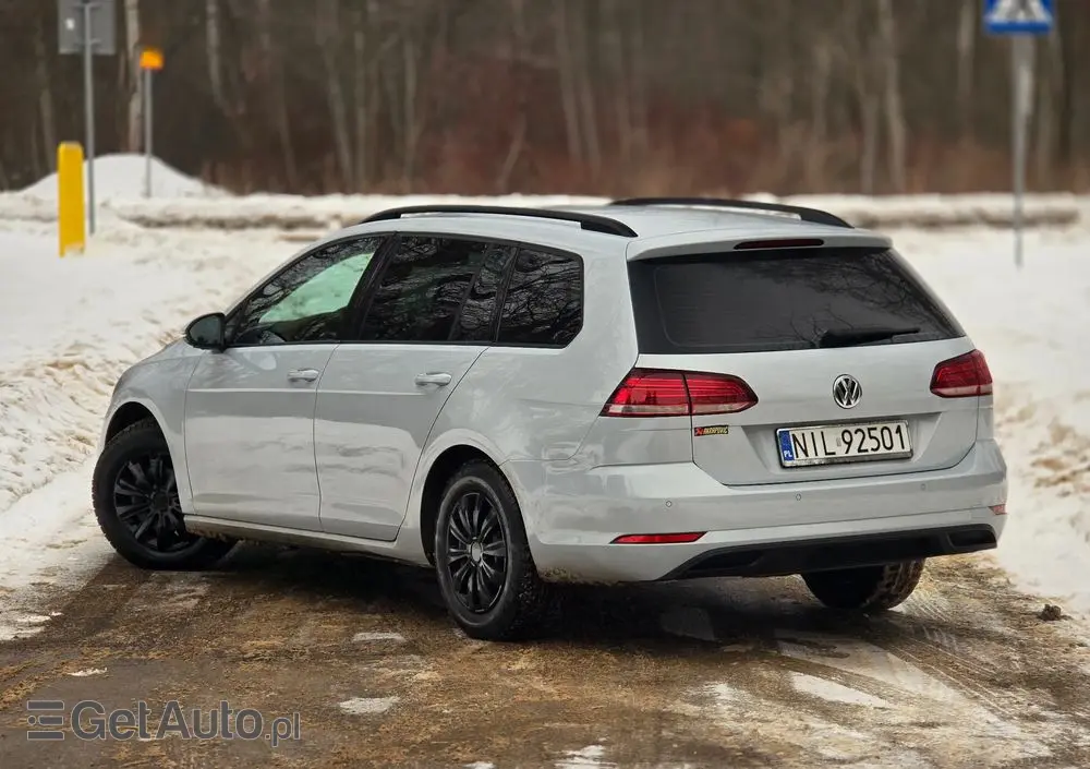 VOLKSWAGEN Golf 1.6 TDI Comfortline