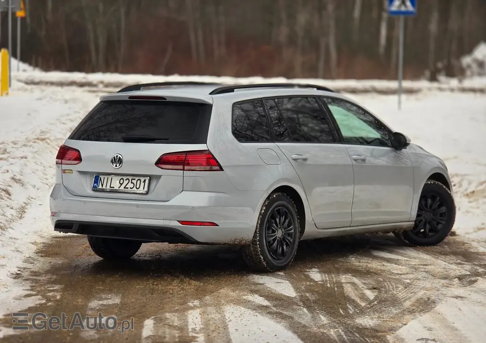 VOLKSWAGEN Golf 1.6 TDI Comfortline