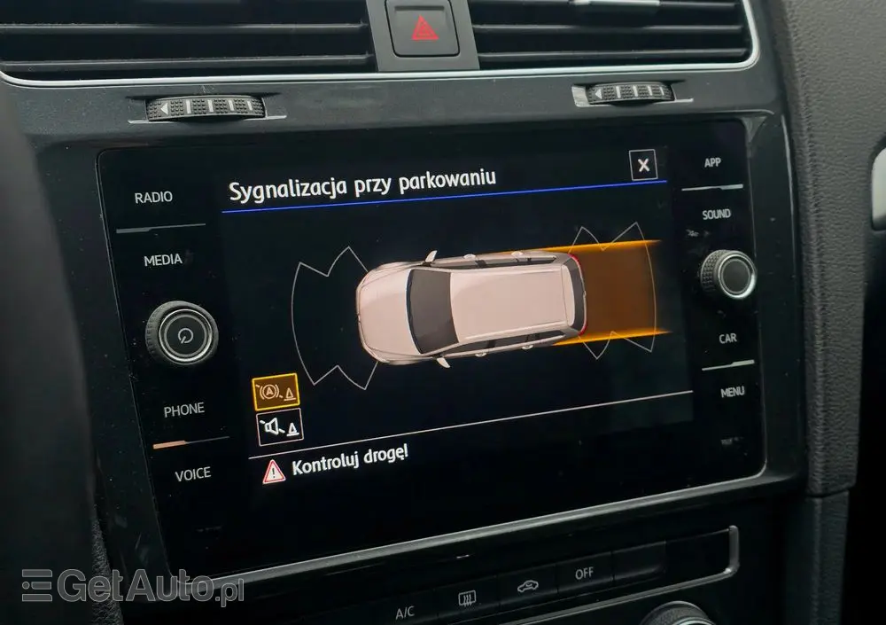 VOLKSWAGEN Golf 1.6 TDI Comfortline