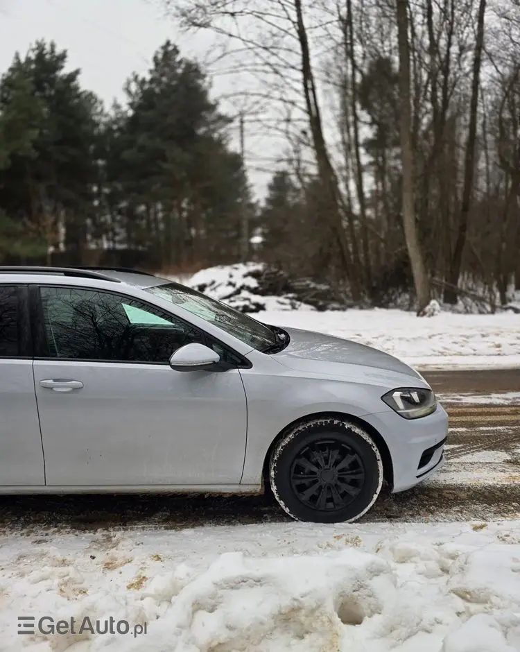 VOLKSWAGEN Golf 1.6 TDI Comfortline