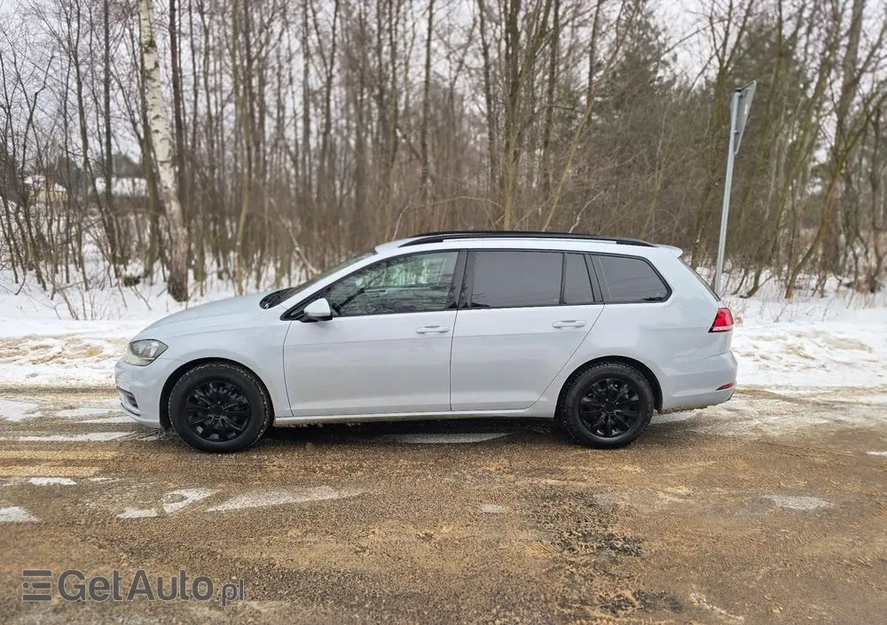 VOLKSWAGEN Golf 1.6 TDI Comfortline