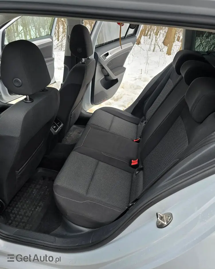 VOLKSWAGEN Golf 1.6 TDI Comfortline