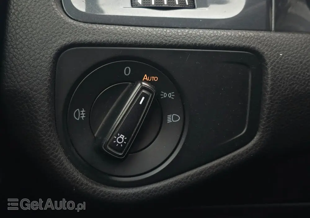 VOLKSWAGEN Golf 1.6 TDI Comfortline