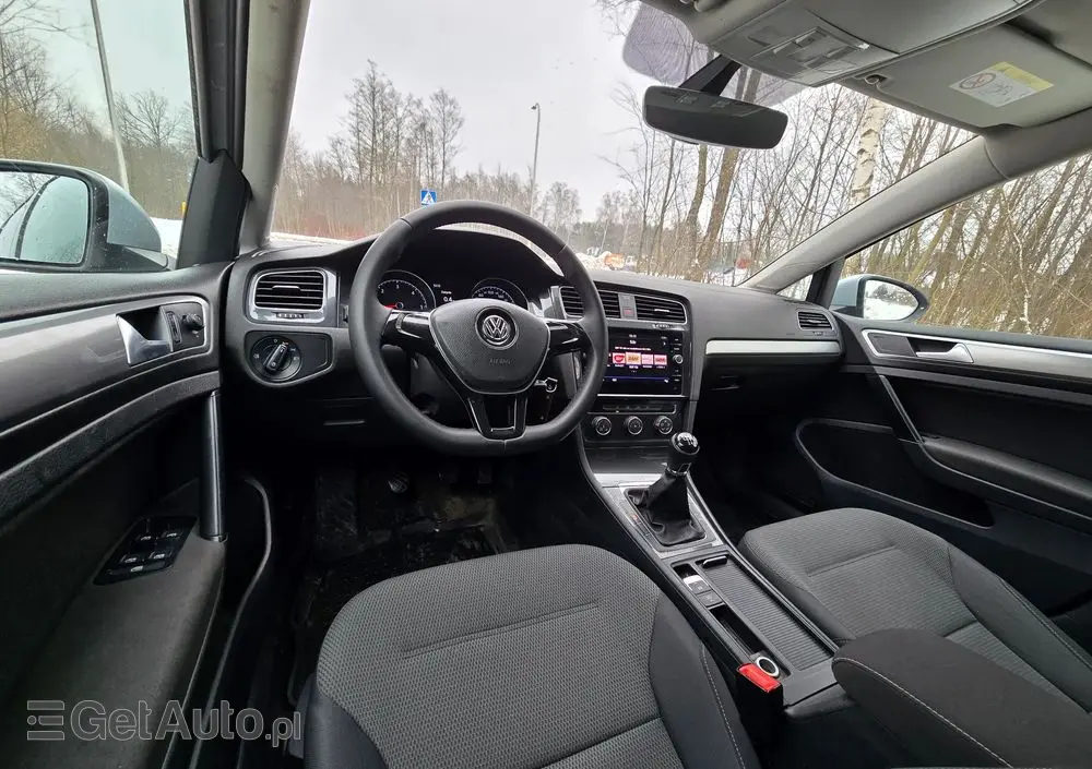 VOLKSWAGEN Golf 1.6 TDI Comfortline