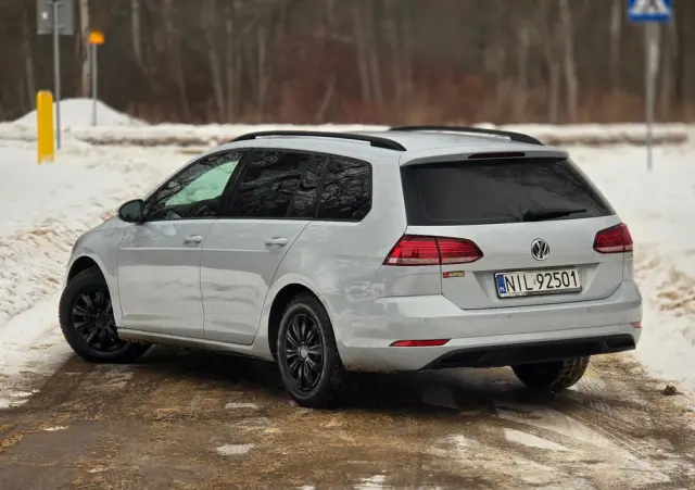 VOLKSWAGEN Golf 1.6 TDI Comfortline