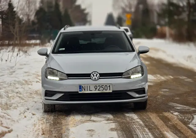 VOLKSWAGEN Golf 1.6 TDI Comfortline