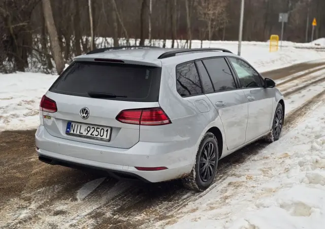 VOLKSWAGEN Golf 1.6 TDI Comfortline