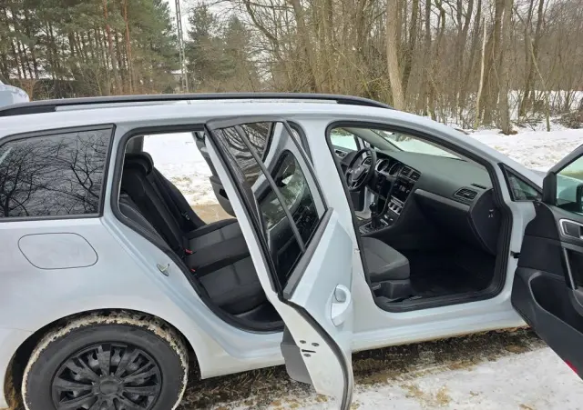 VOLKSWAGEN Golf 1.6 TDI Comfortline