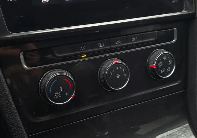 VOLKSWAGEN Golf 1.6 TDI Comfortline