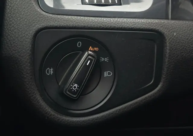 VOLKSWAGEN Golf 1.6 TDI Comfortline