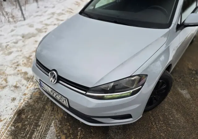 VOLKSWAGEN Golf 1.6 TDI Comfortline