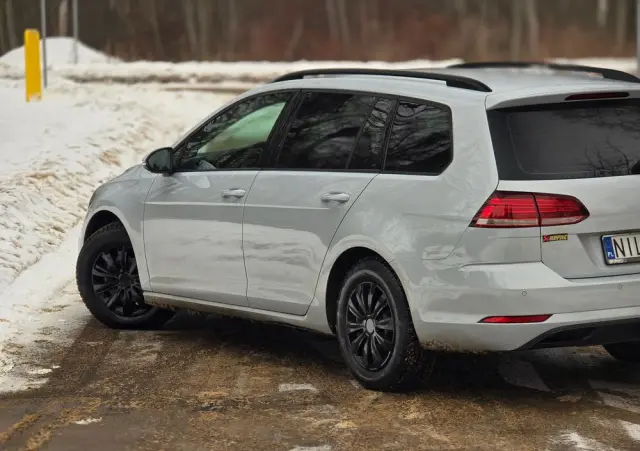 VOLKSWAGEN Golf 1.6 TDI Comfortline