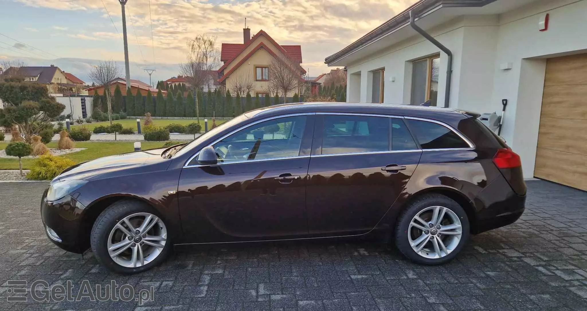 OPEL Insignia 2.0 CDTI Sports Tourer 4x4 Automatik Design Edition