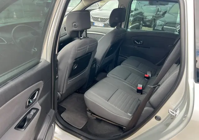 RENAULT Scenic 1.5 dCi Limited