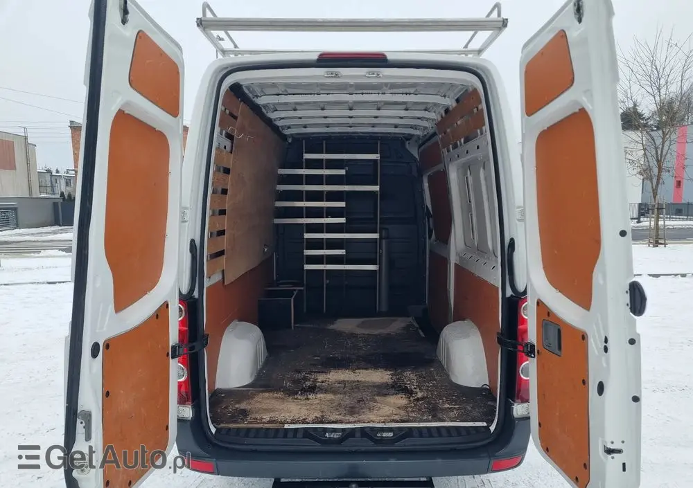 VOLKSWAGEN Crafter 