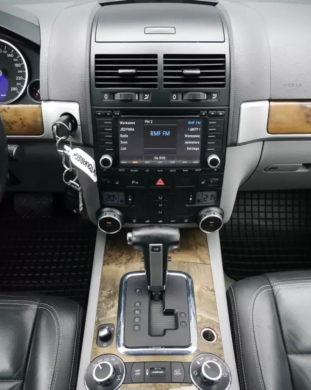 VOLKSWAGEN Touareg 3.0 V6 TDI Tiptr