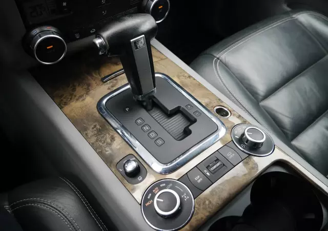 VOLKSWAGEN Touareg 3.0 V6 TDI Tiptr