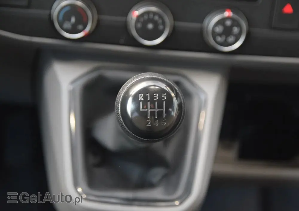 VOLKSWAGEN Transporter T6.1 Lang