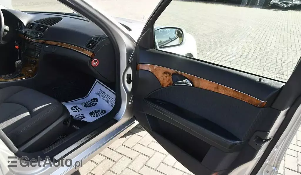 MERCEDES-BENZ Klasa E 