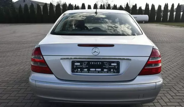 MERCEDES-BENZ Klasa E 