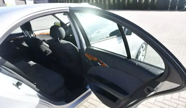 MERCEDES-BENZ Klasa E 