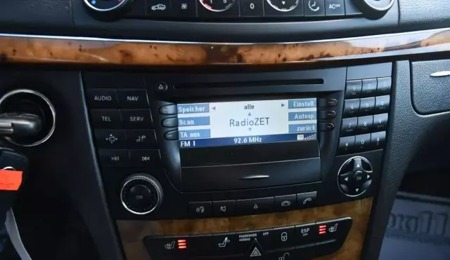 MERCEDES-BENZ Klasa E 