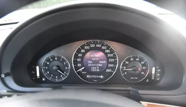 MERCEDES-BENZ Klasa E 