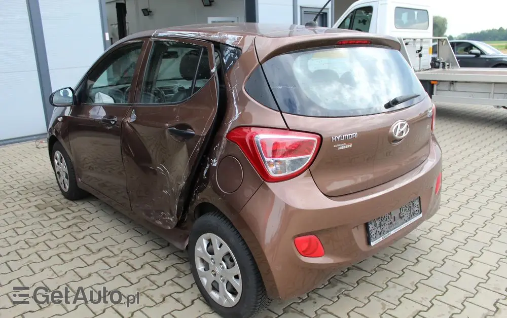 HYUNDAI I10 