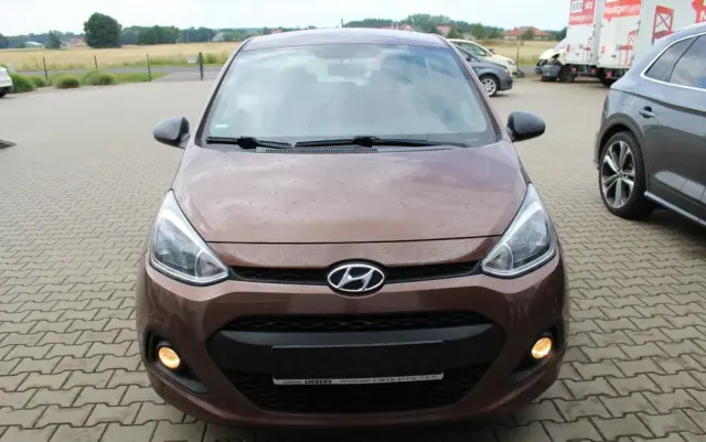 HYUNDAI I10 
