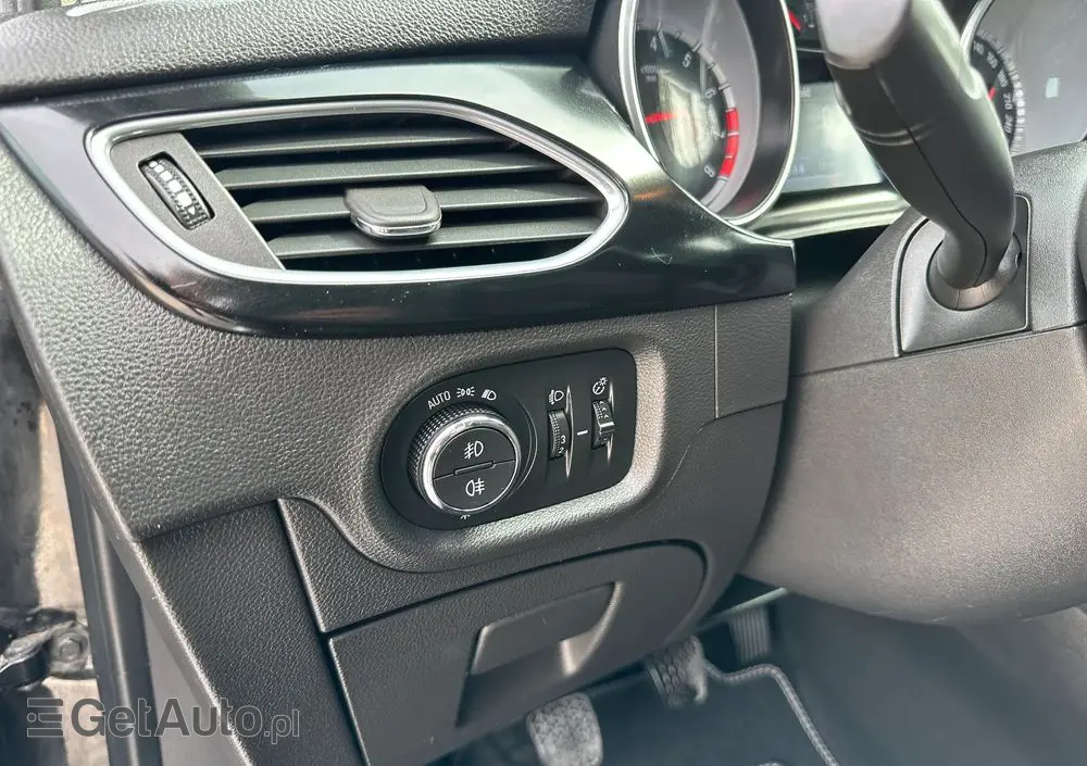 OPEL Astra 1.4 T Dynamic